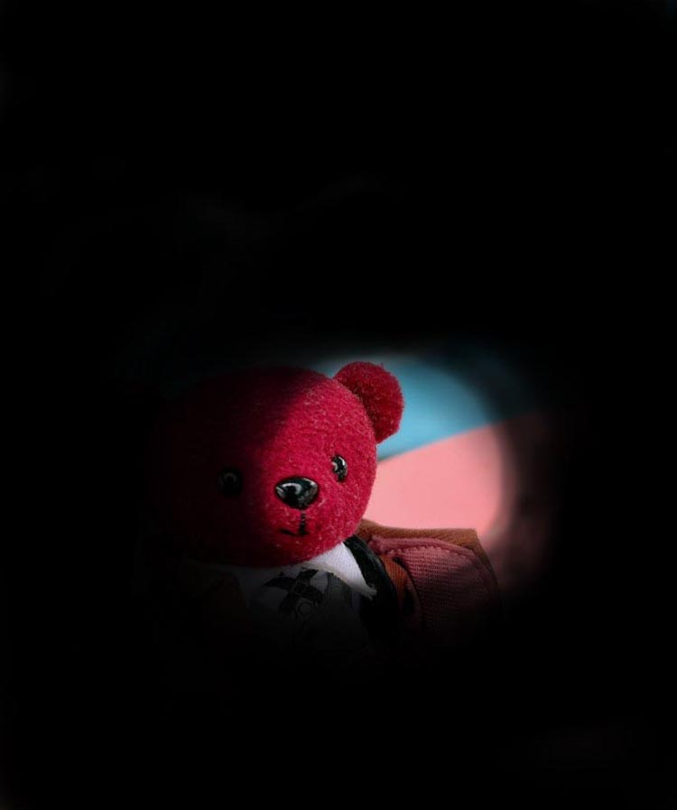 写真のほとんどが黒く覆われている様子